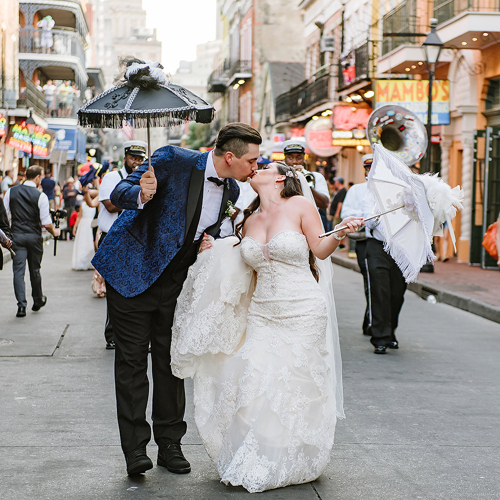 Royal Sonesta New Orleans Courtyard Wedding Photographer | Vanessa & Andrew